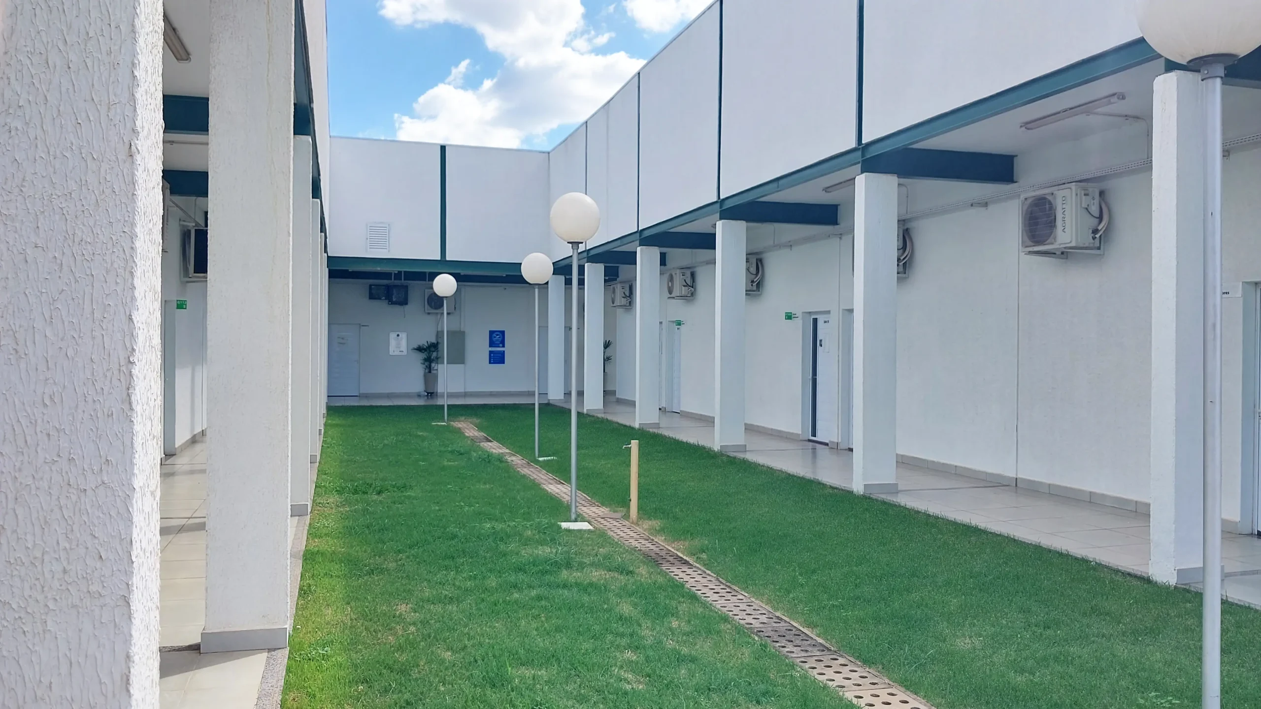 Área interna do bloco dos salas dos docentes (Comunicação  Unidade EMBRAPII IFSP)